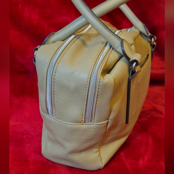 Relic Cream Satchel Bag with Double Zipper Closure & Handles - Picture 4 of 9